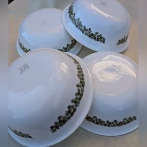VTG (4) 1970s CORELLE GREEN 6.25" CRAZY DASIES CEREAL BOWLS NICE CONDITION
